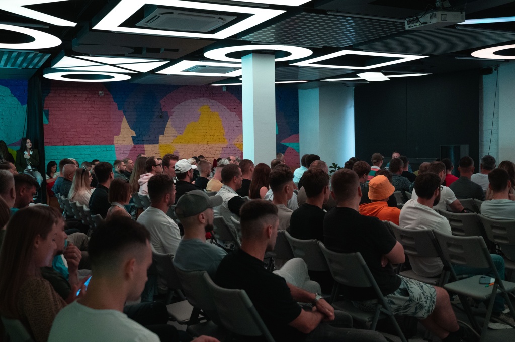 Мероприятие в Минске на 100 трейдеров В мероприятии приняли участие около 100 трейдеров